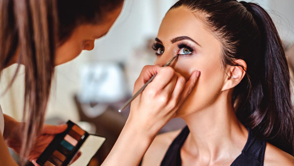 Makeup artist